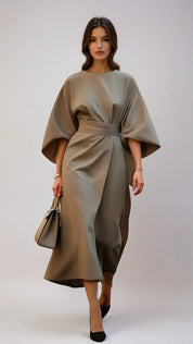 Amélie Vercourt | Elegante Damesjurk met Lantaarnmouwen en Ceintuur