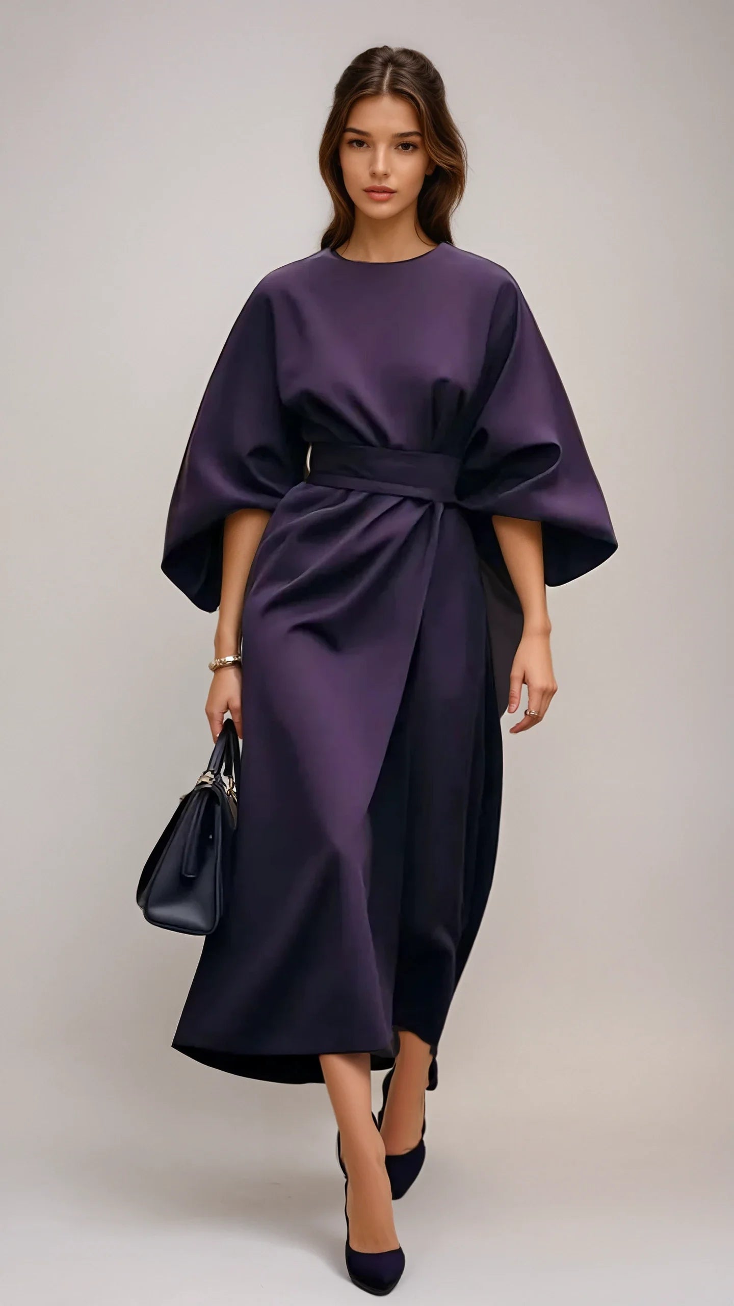 Amélie Vercourt | Elegante Damesjurk met Lantaarnmouwen en Ceintuur