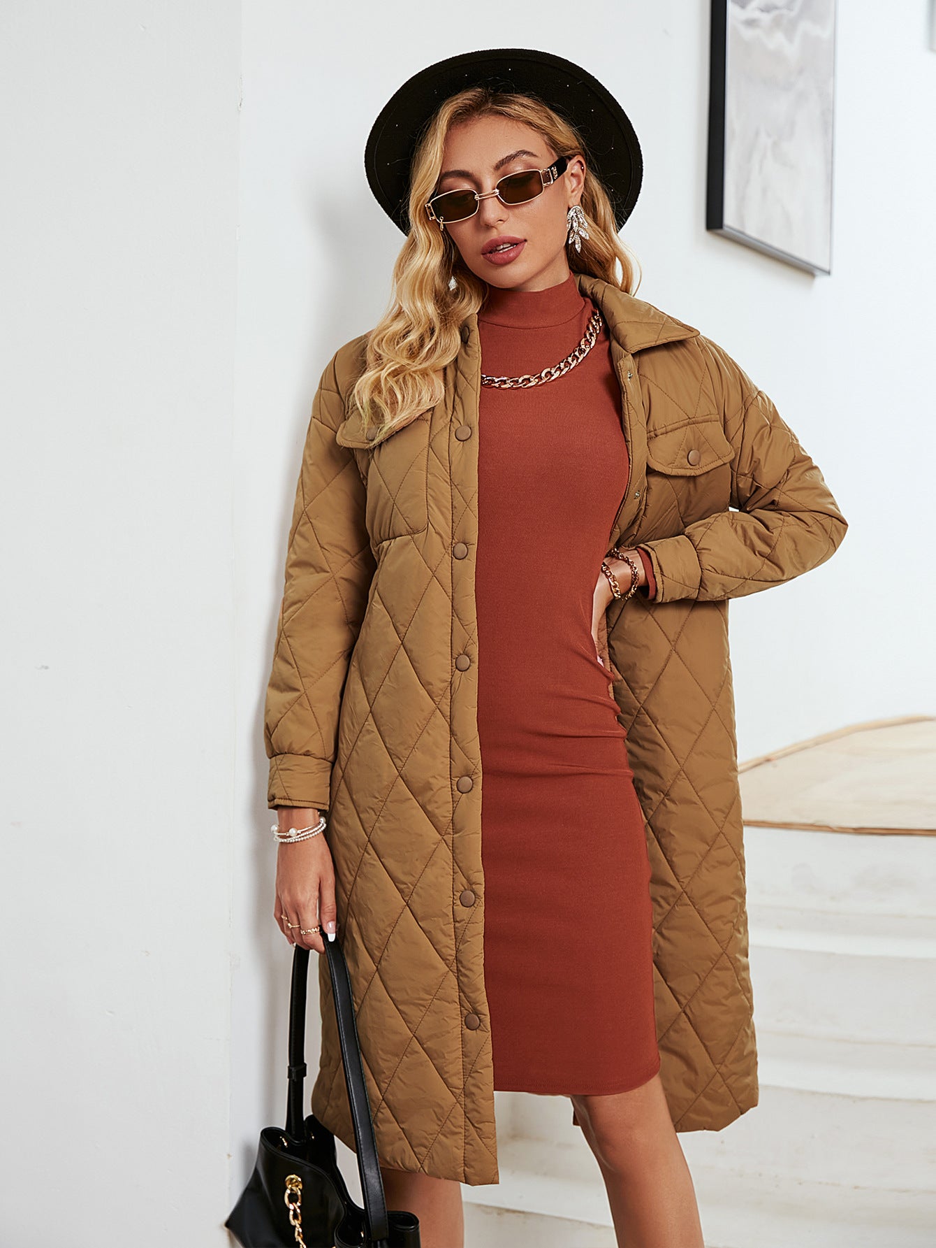 Astrid Olson | Verlengde Damesjas met Reverskraag in Camel