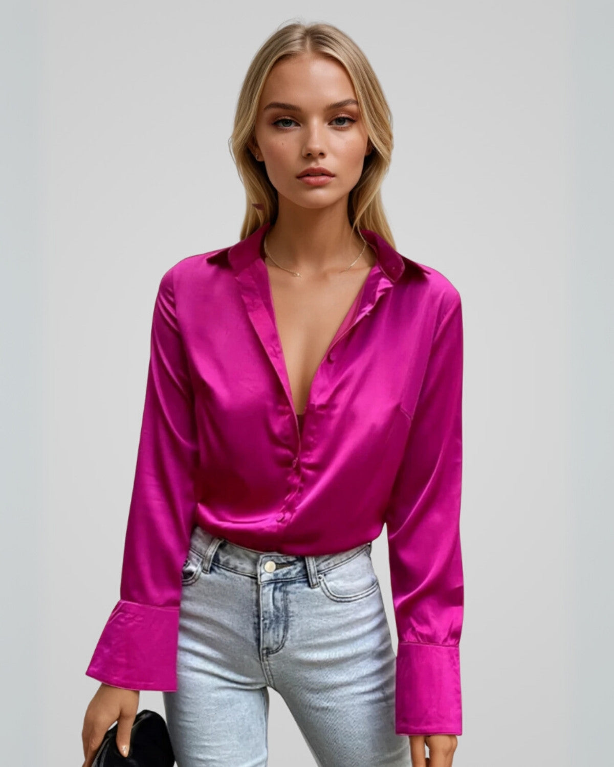 Aurelia Valente | Satijnen Blouse met Tijdloze Klasse