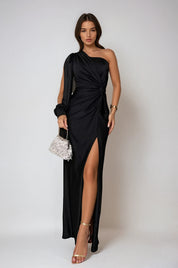 Celina Moretti | Luxe Satijnen One-Shoulder Jurk met Elegante Split