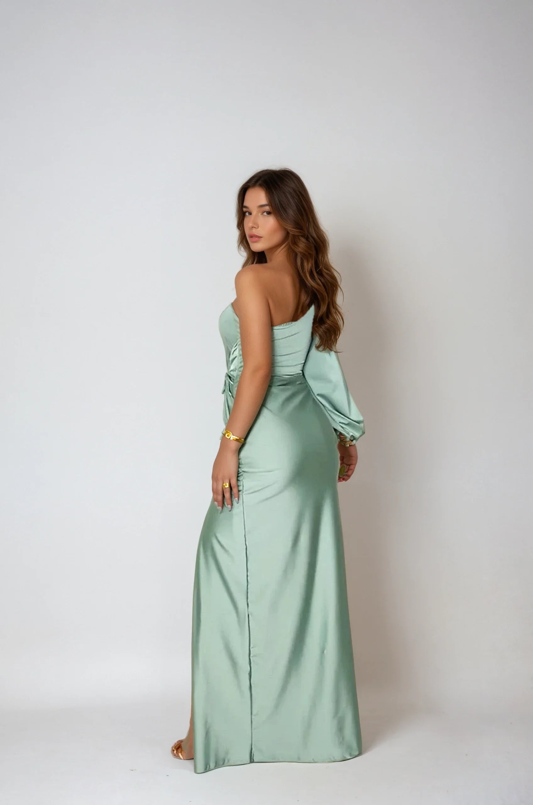 Celina Moretti | Luxe Satijnen One-Shoulder Jurk met Elegante Split