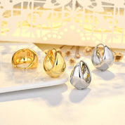 Elena Bellucci | Ovale Dames Oorclips met Luxe Goudinleg