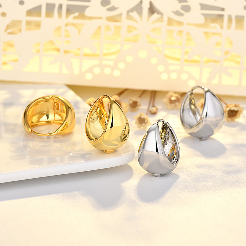 Elena Bellucci | Ovale Dames Oorclips met Luxe Goudinleg