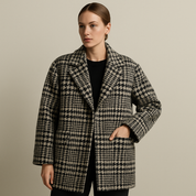 Elena Bellucci | Oversized Wolmantel met Klassiek Ruitdessin