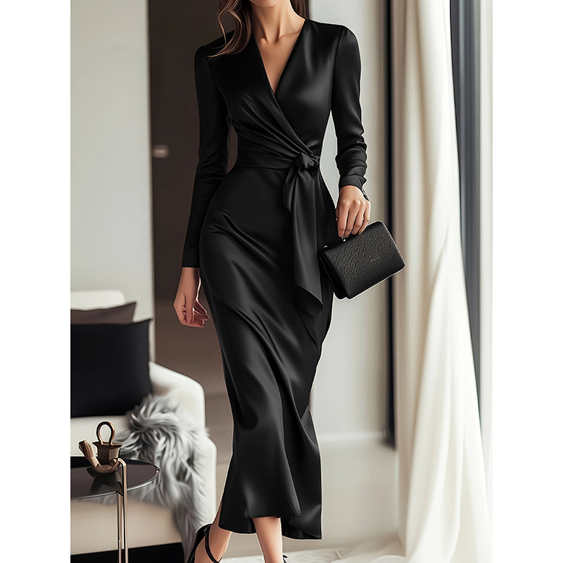 Giulia Fontane | Satijnen Bodycon Jurk met Ceintuur in Bourgondisch Rood