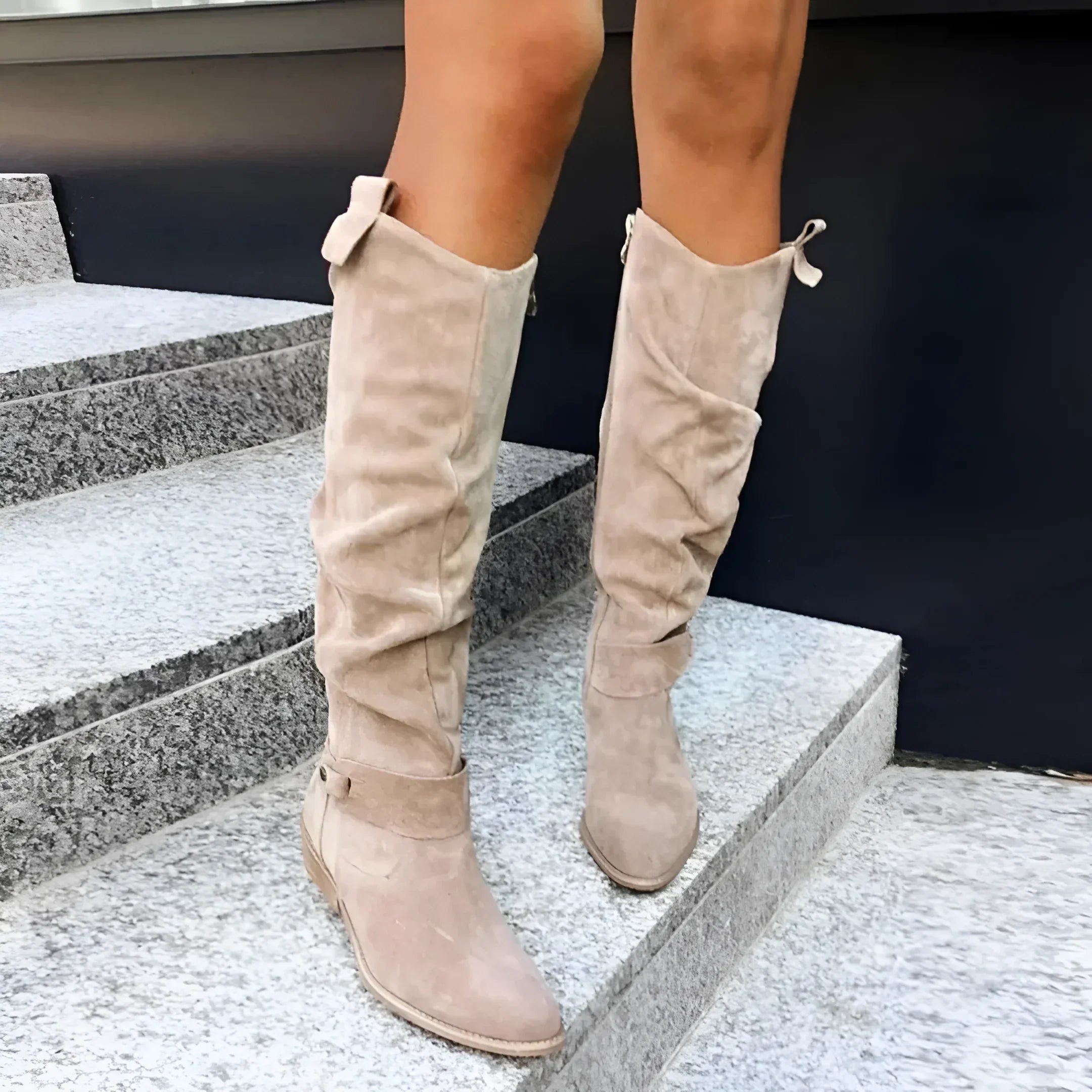Giulia_Ventresca_Luxe_dameslaarzen_van_premium_kwaliteit_Beige.webp