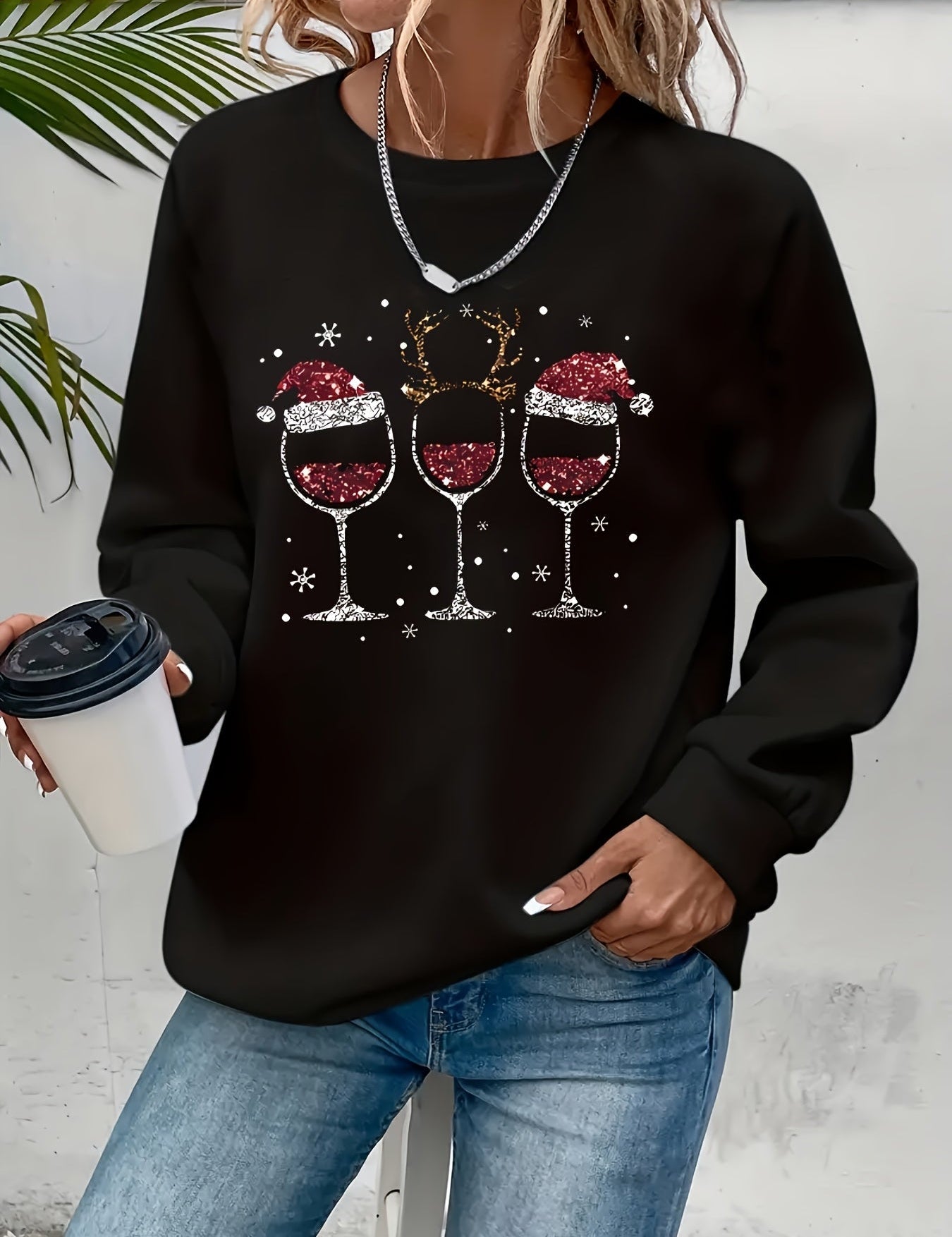 Nina_Delacroix_Feestelijke_Kerst_Sweater_met_Wijnglasprint_Koffie.jpg