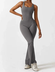 Noor Verfijnd | Flared V-Back Jumpsuit met Shaping Effect