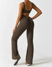 Noor Verfijnd | Flared V-Back Jumpsuit met Shaping Effect