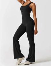 Noor Verfijnd | Flared V-Back Jumpsuit met Shaping Effect