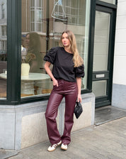 Petra Dominguez | Petite Leren Broek met Straight Leg in Bordeaux Rood