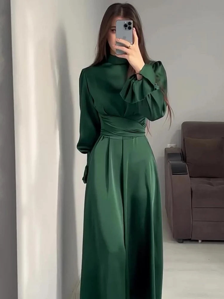 Seraphina Moreau | Satijnen Feestjurk in Smaragdgroen – Perfect voor Kerst & Oud & Nieuw