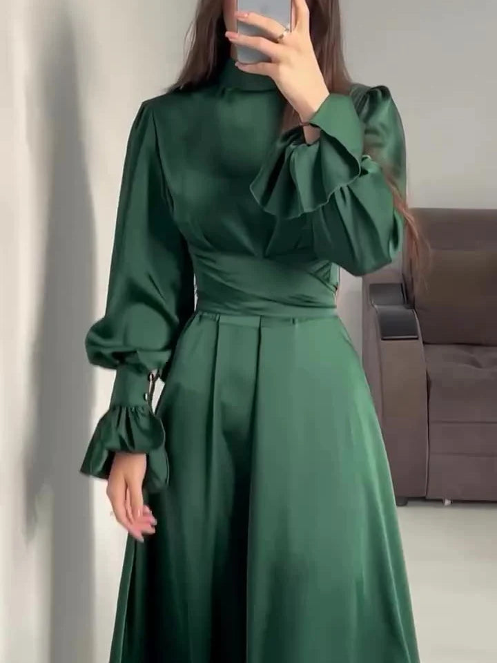 Seraphina Moreau | Satijnen Feestjurk in Smaragdgroen – Perfect voor Kerst & Oud & Nieuw