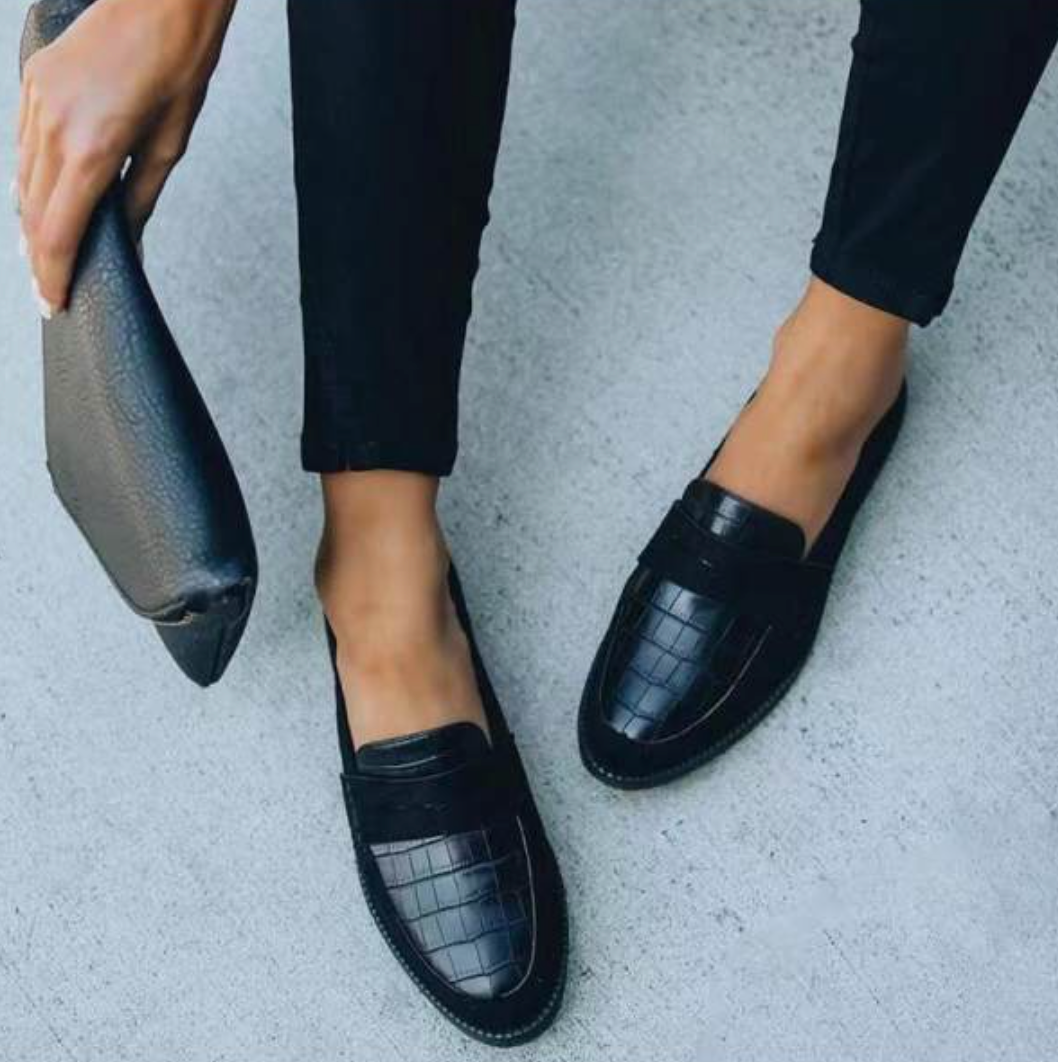 Sofia Moretti | Luxe Leren Loafers in Zwart