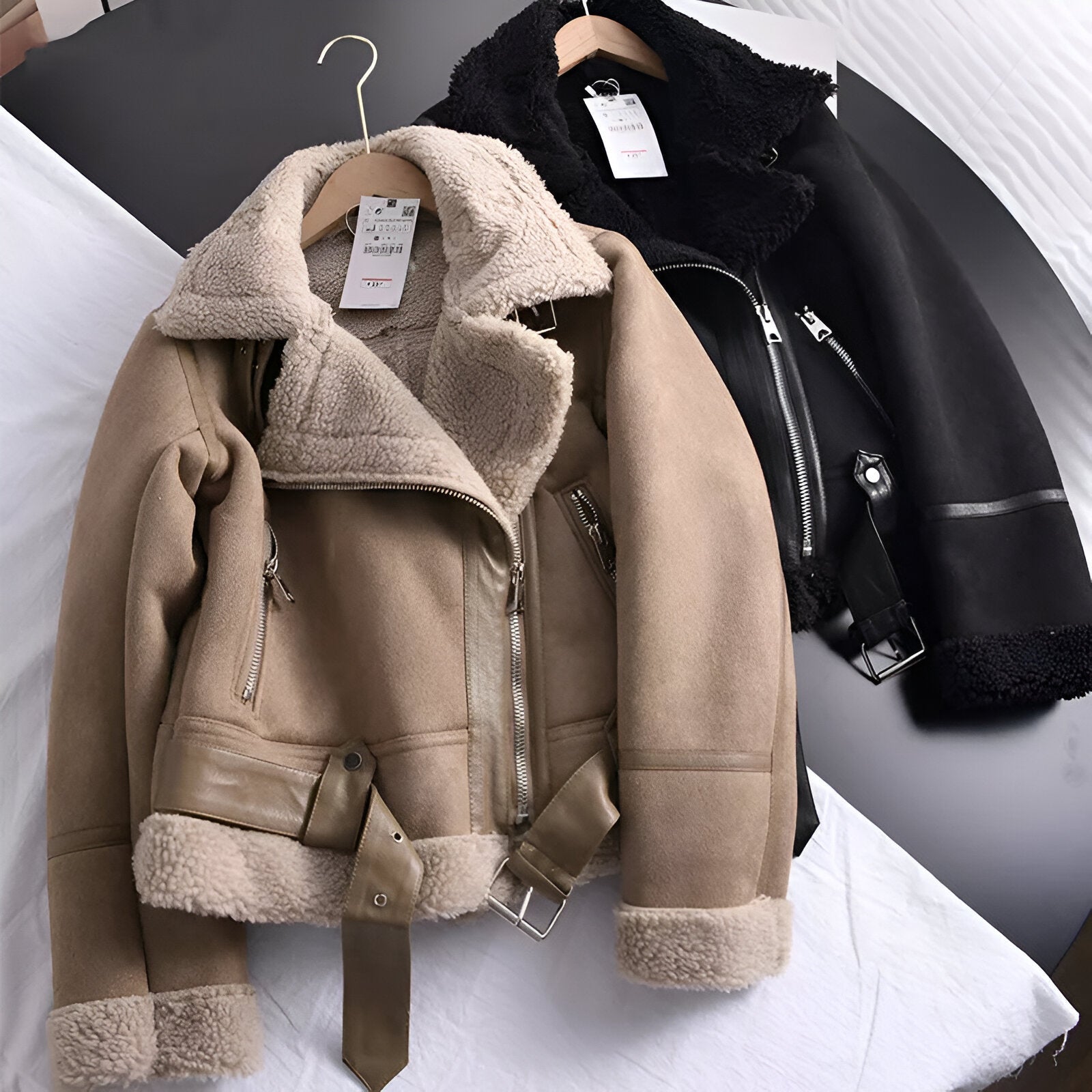 Giulia Feretti | Luxe Bikerjas met Faux Fur Voering