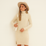 Aline Vienna | Stijlvolle Gebreide Winterjurk met Elegante Pasvorm